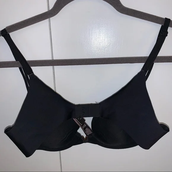 Victoria’s Secret Bra NWOT - Picture 5 of 5